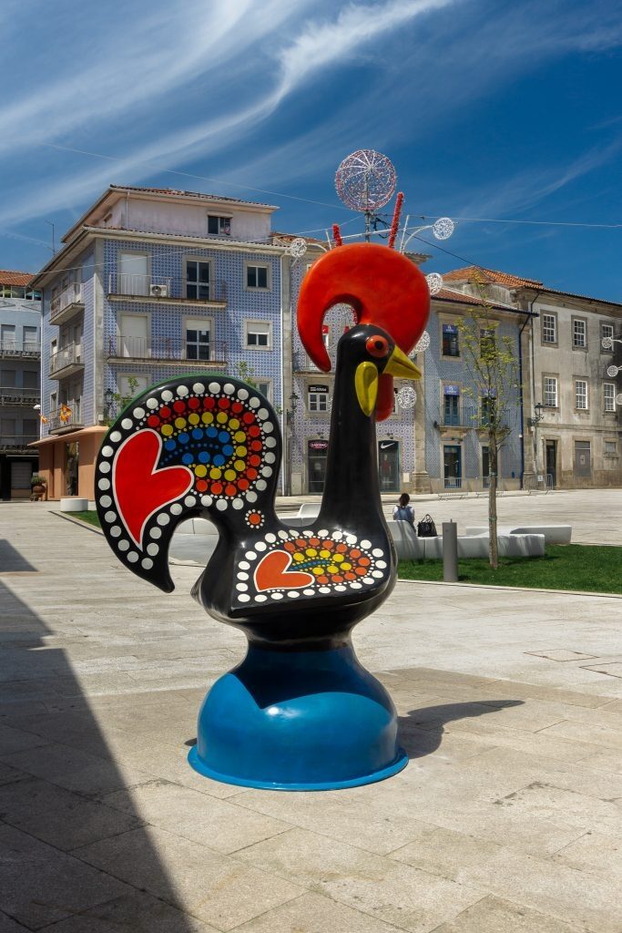 Rooster-of-Barcelos-Barcelos-Cockerel-Legend-683x1024